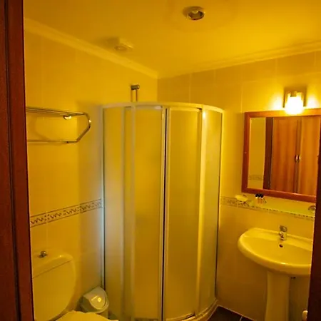 Hotel Celeste Cedit