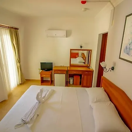 Celeste Hotel Cedit